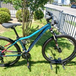 Cannondale Foray Green Mountain Bike

