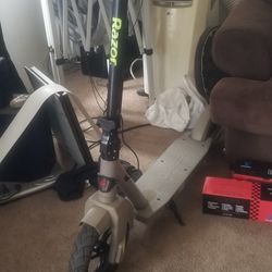 RAZOR C35 SLA ELECTRIC SCOOTER 