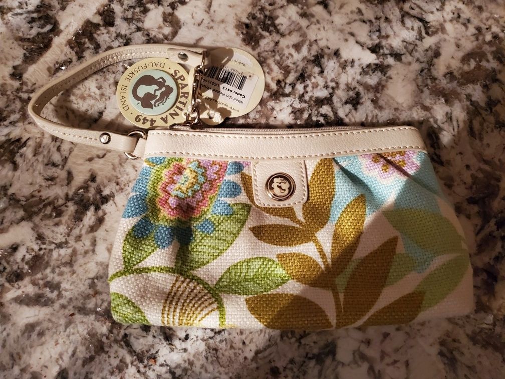 New Wristlet