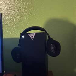 Xbox Series X 1TB + $180 blue tooth turtle beach Headset
