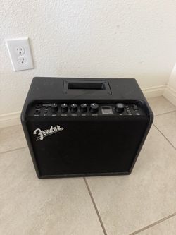 Fender Mustang LT25 Amp