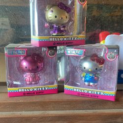 Hello Kitty Metal Figure