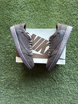 Travis Scott Jordan 1 “Velvet”