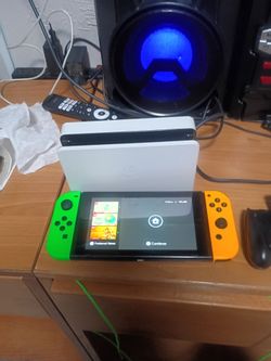 Nintendo switch all parts and workable and does good for games