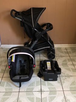 LIKE NEW GRACO CLICK CONNECT TRAVEL SYSTEM STROLLER CAR SEAT AND BASE!!!!!