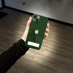 Apple iPhone 13 Unlocked Any Career 