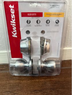 Read Description   Open Box Kwikset Tylo Satin Nickel Door Knob Combo Pack