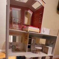 Rainbow High Doll House 3-Story
