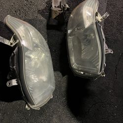 2008-2010 Toyota Highlander Headlights 