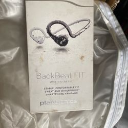 New Plantronics Back Beat Fit Wireless Music Stable, Comfortable Fit Sweat And Waterproof Smartphone Armband
