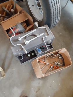 Toolbox Comes With Some Tools