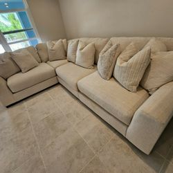 Ballyton New Sectional Sofa