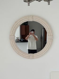 Circle mirror