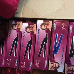 Mini hair straightener