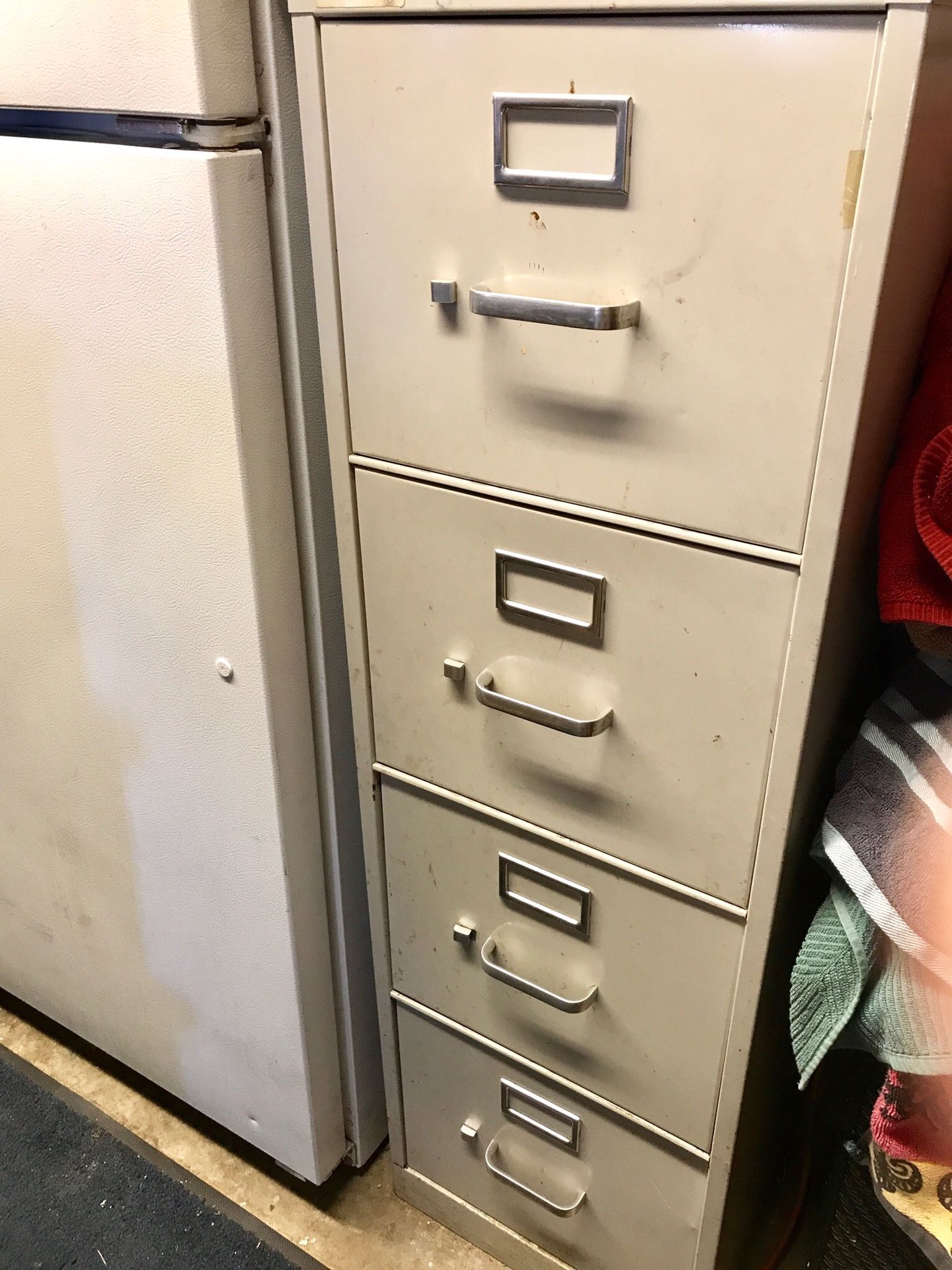 Filing Cabinet- 4 drawer
