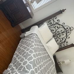 Queen Bedroom Set