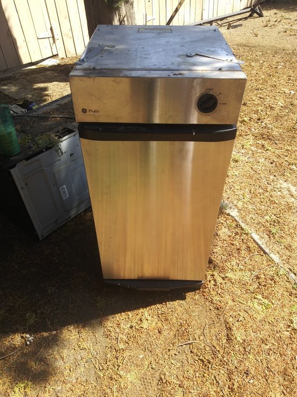 GE 15" Profile Trash Compactor for Sale in Los Angeles, CA OfferUp