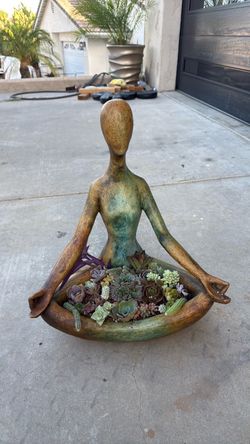 Meditation woman. Clay. 20 inches tall.