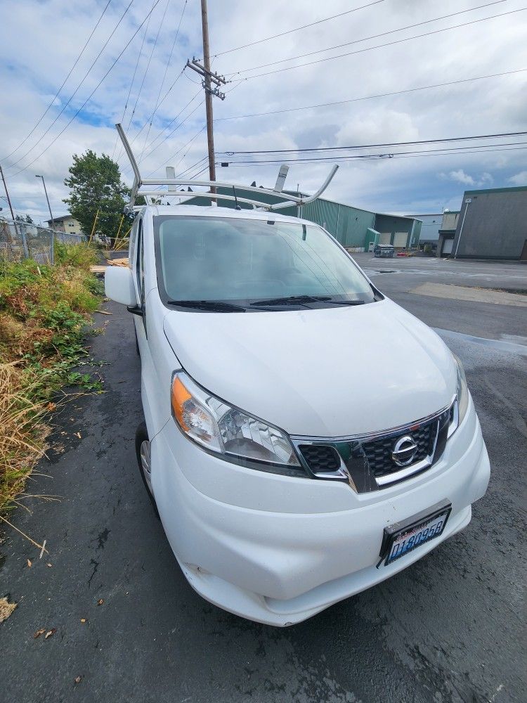 2013 Nissan Nv200