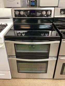 Whirlpool 30 in. 6.7 cu.ft. 5 Burners Double Oven Electric Range with True Convection