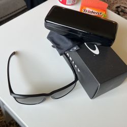 Oakley Sunglasses 