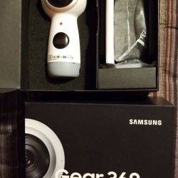 Samsung Gear 360 Camera.