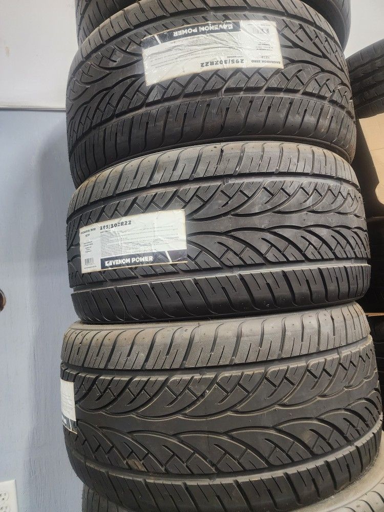 295 30 22 Tires New