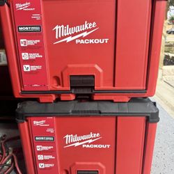 Milwaukee Packout 19.5 in. W x 14.7 in. H x 14.5 in. D Cabinet in Red (1-Piece) - NEW