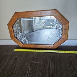Beautiful mirror With Roses on it.
