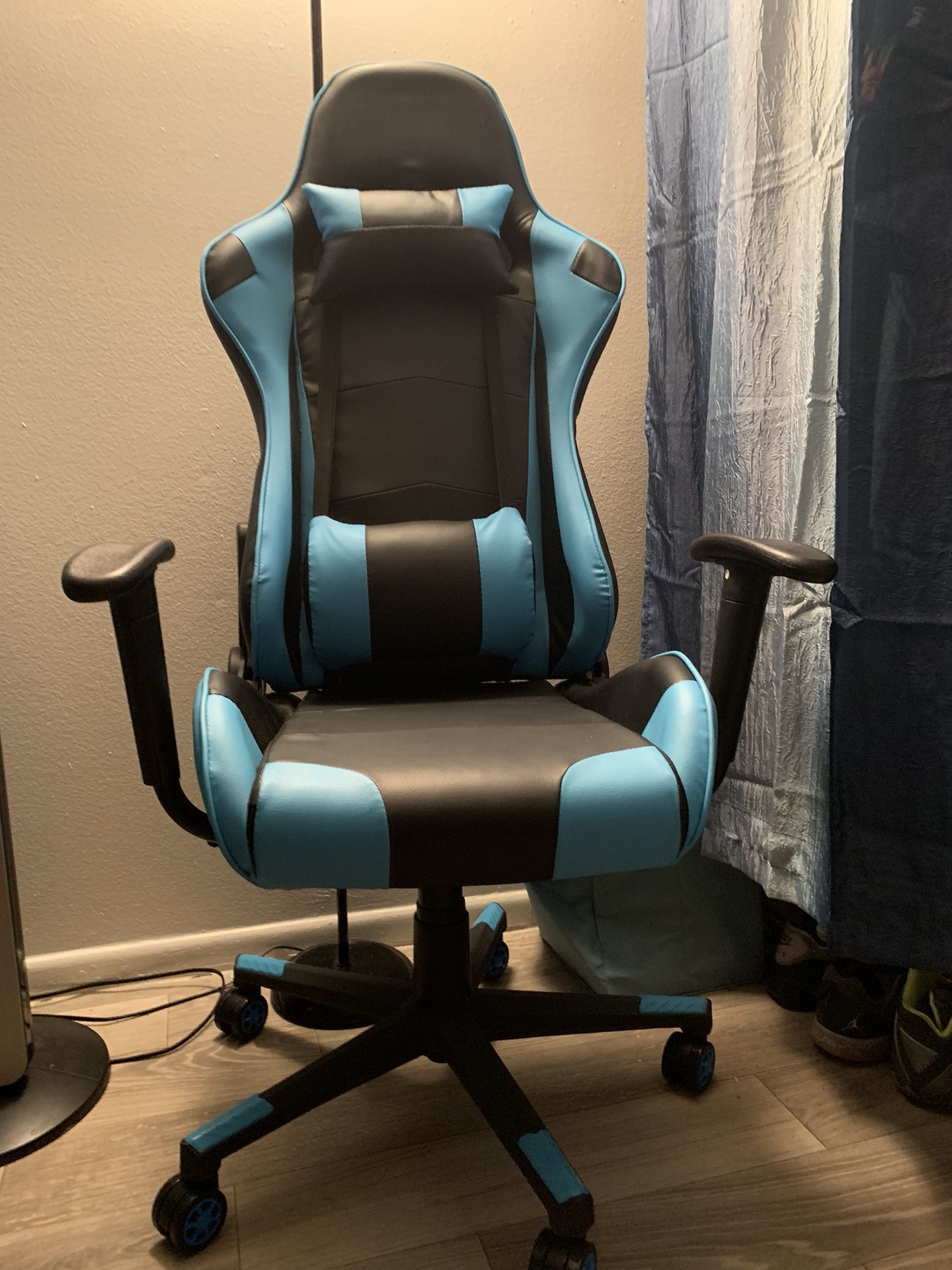 Gaming chair brand new