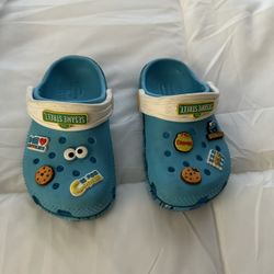 Cookie Monster Crocs 