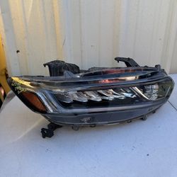 2018 Right Front Highlights Honda Accord