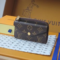 LV Cardholder