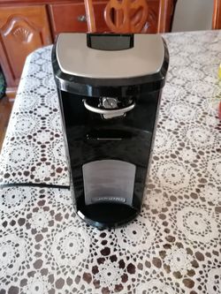 Like new Black and Decker Stainless steel and black Can opener with bottle opener