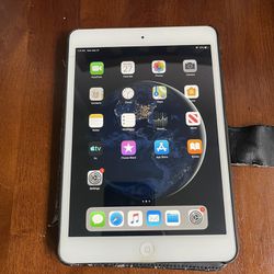 iPad Mini 2 (trades preferred/not free)
