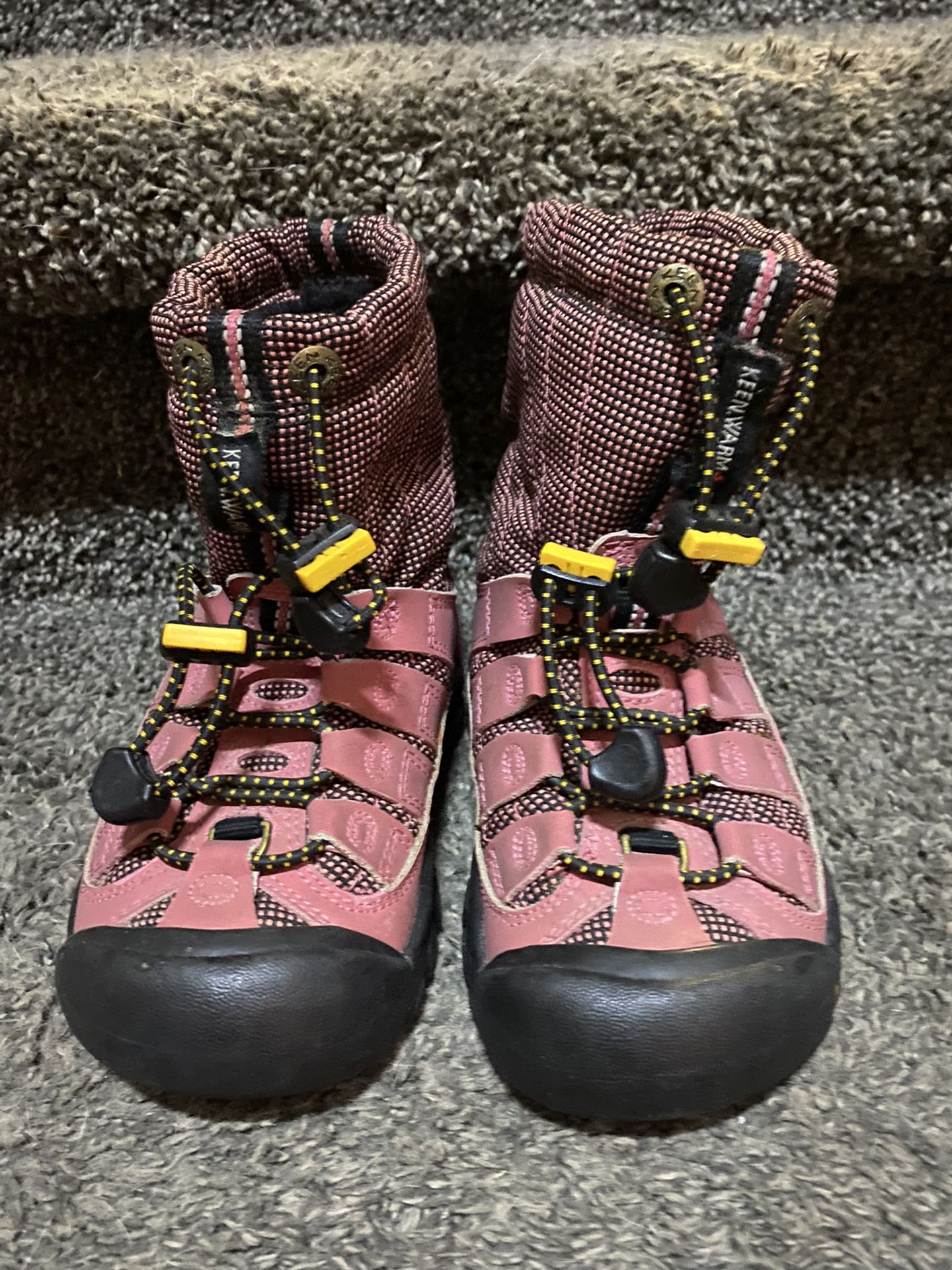 Pink KEEN Toddler Boots - Size 10