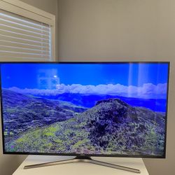 Samsung 55” Class 4K Ultra HD Smart TV