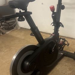Echelon 4S. Exercise Bike 