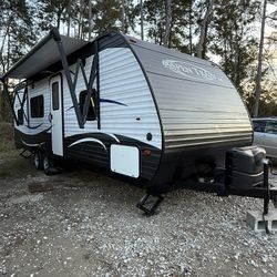 2018 Aspen Trail 25BH Bunkhouse RV – Clean Title