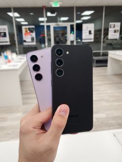 📱 Samsung Galaxy S23 5G –  Compact & Powerful!