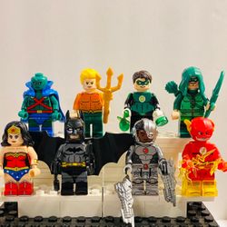 Justice League Batman Superman Flash 8pc Minifigure Set LEGO Compatible
