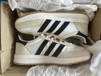 New Adidas Sportswear Mens Size 10