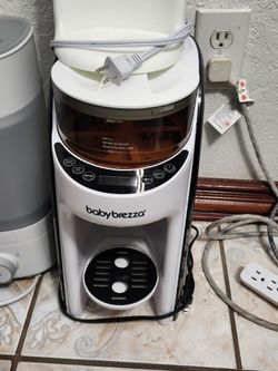 Baby Brezza Formula Pro Advanced / Like New !