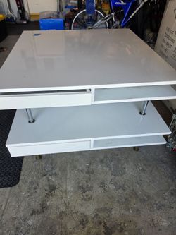 Ikea white coffee table $100