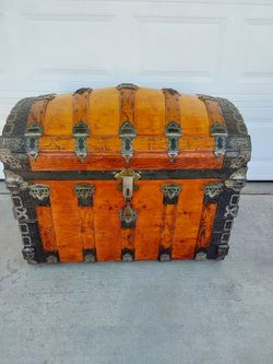 Vintage Trunk