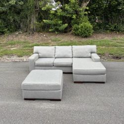 Ashley Furniture Sectional with Ottoman Couch / Sofa [FREE Delivery🚚]