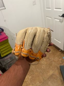 Lazer pro baseball glove