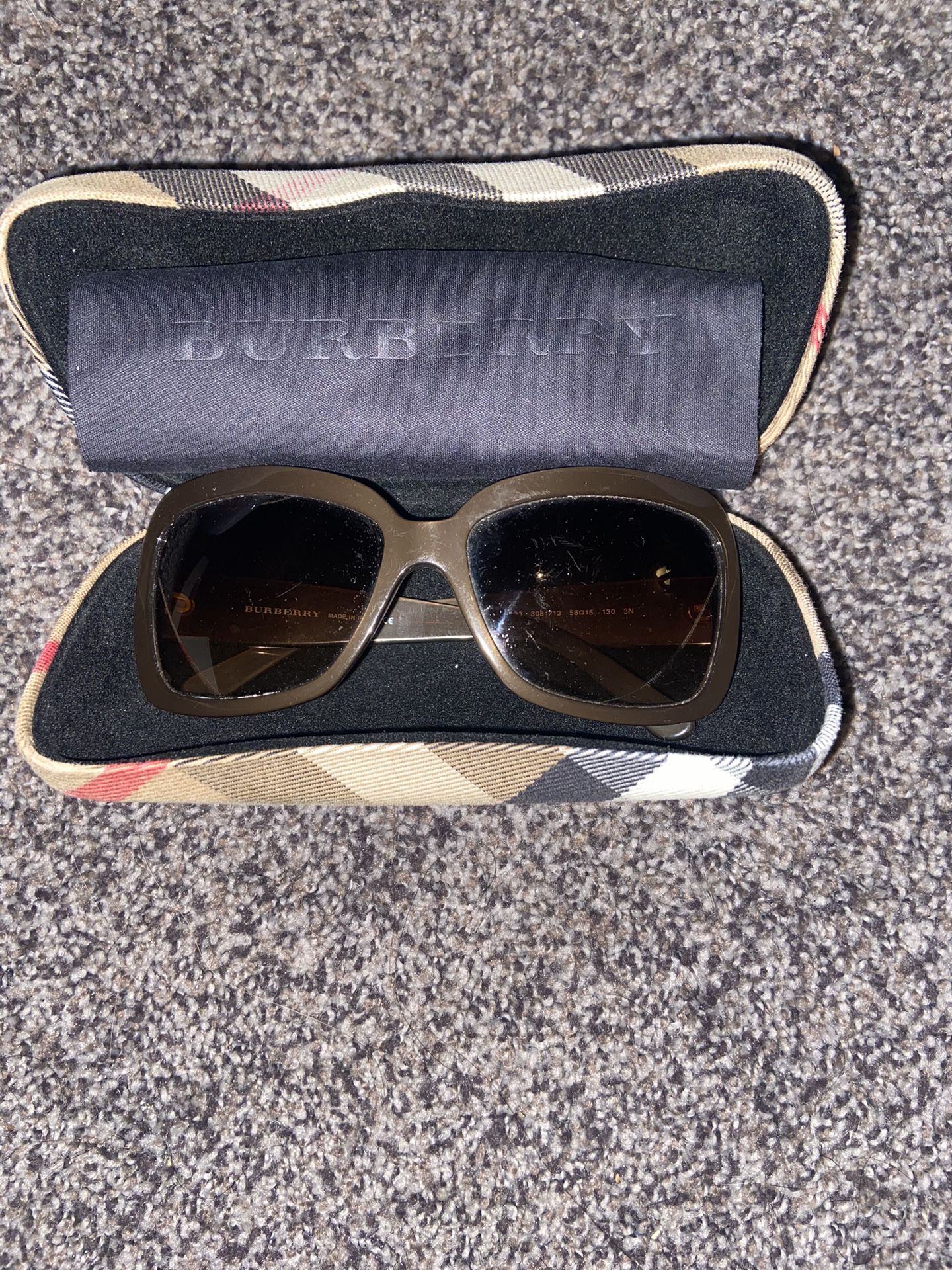 BURBERRY Sunglasses 
