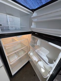 Top Freezer Refrigerator White Interior
