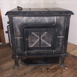 Vintage Hearthstone II Wood/Coal Stove